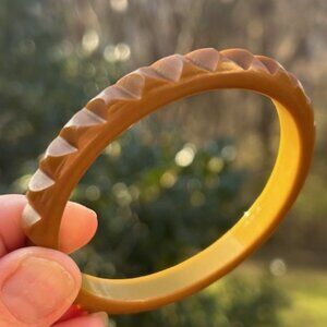 BAKELITE Brown Olive Green Scalloped Bangle BRACELET
